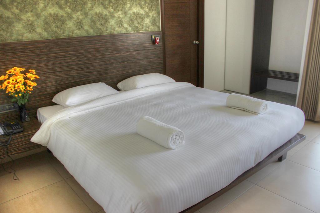 Hotel The Palazzo Hyderabad Zimmer foto